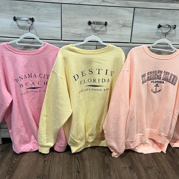 Oversized beach sweatshirt bundle - Picture 2 of 4
